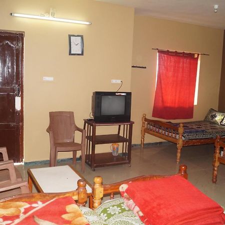 Wins Rooms Valparai Luaran gambar