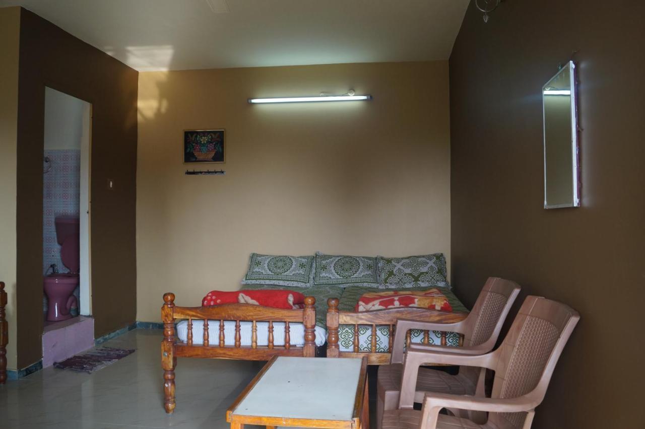Wins Rooms Valparai Luaran gambar