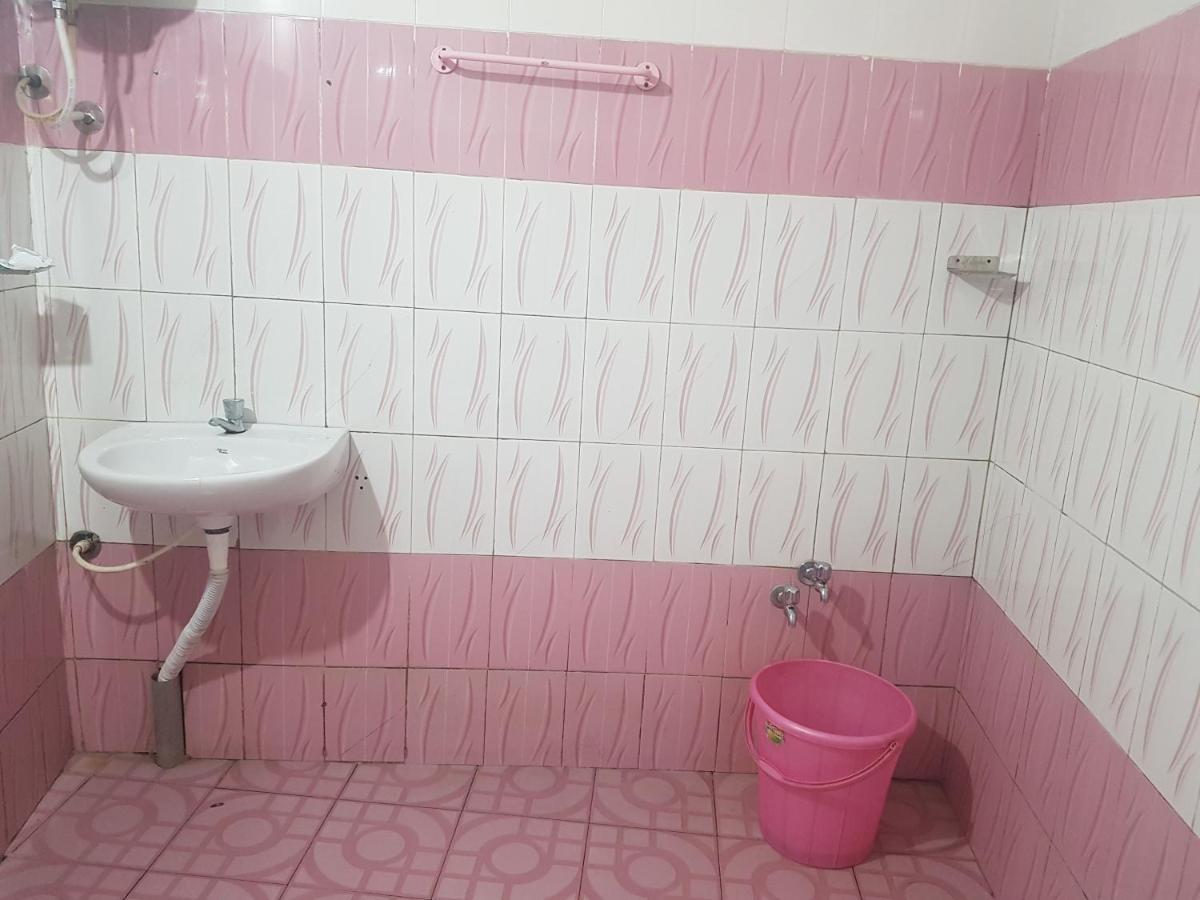 Wins Rooms Valparai Luaran gambar